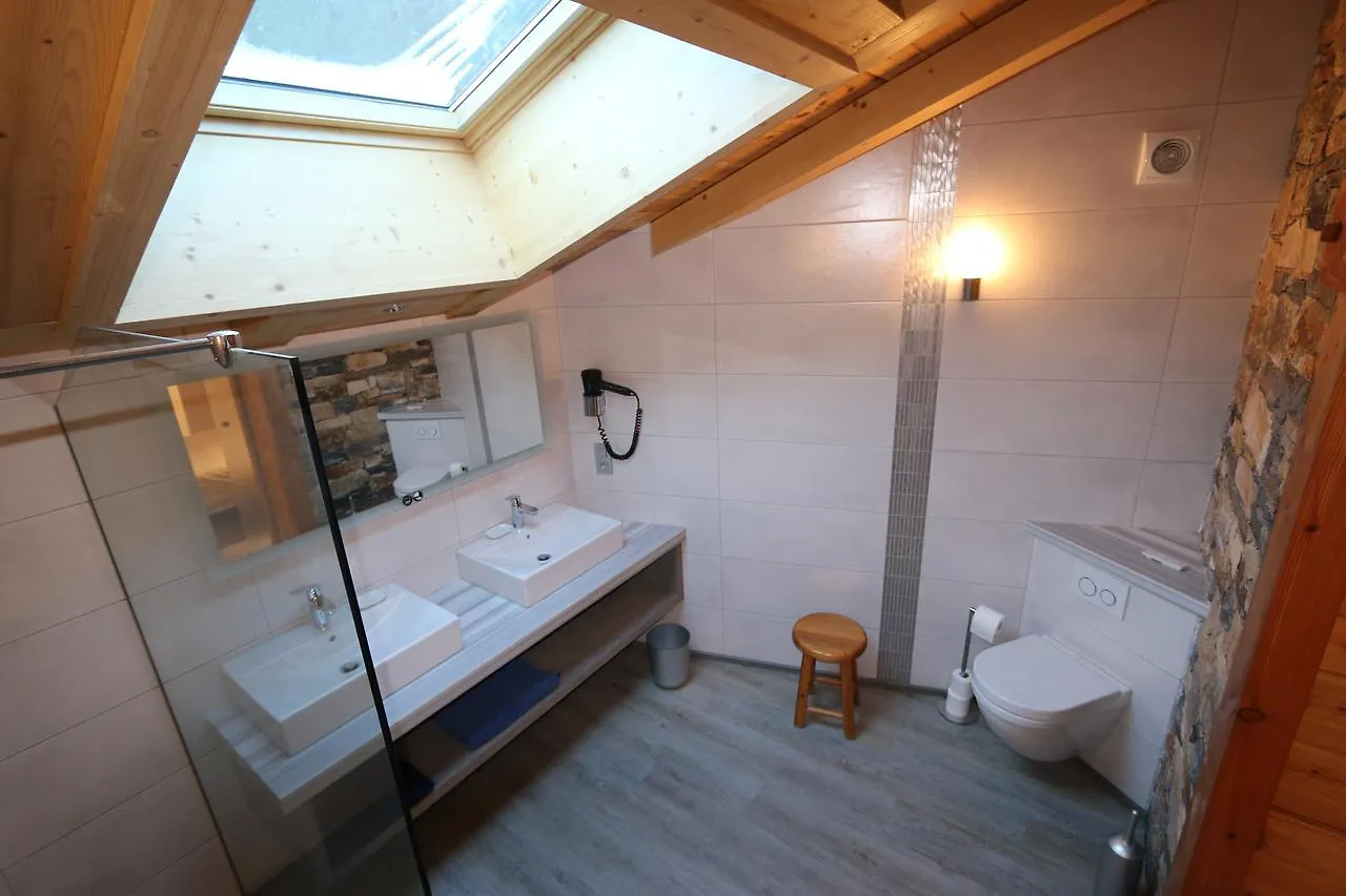 Ski Breezy Chalet Chamonix France